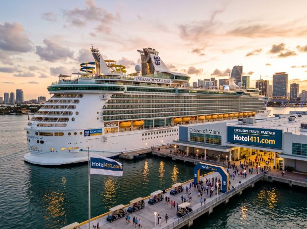 Royal Caribbean Independence of the Seas Cruise Ship